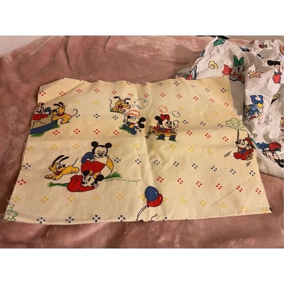 Dundee Vintage Disney Babies Mickey Mouse Crib Sheet Wet Pad & Baby Bottle Lot - Picture 9 of 9